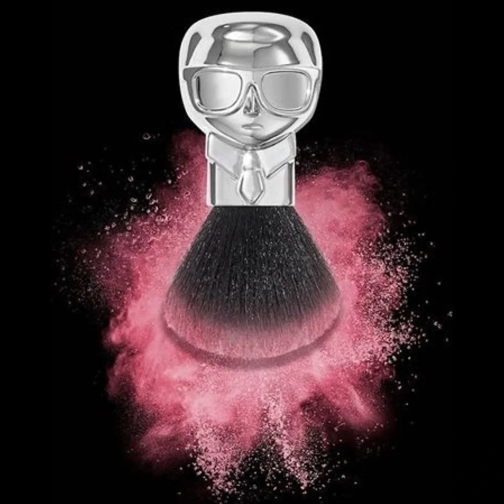 new Karl Lagerfeld + Modelco ꧁ Limited Edition Karl Buki Kabuki Brush ꧁ Silver